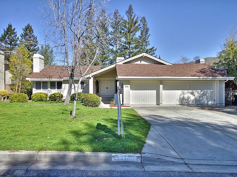 1st image of 43730 Vista Del Mar
