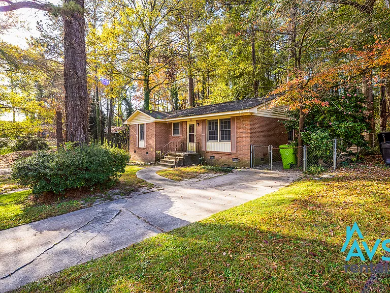 908 Woodale Cir — Photo 21