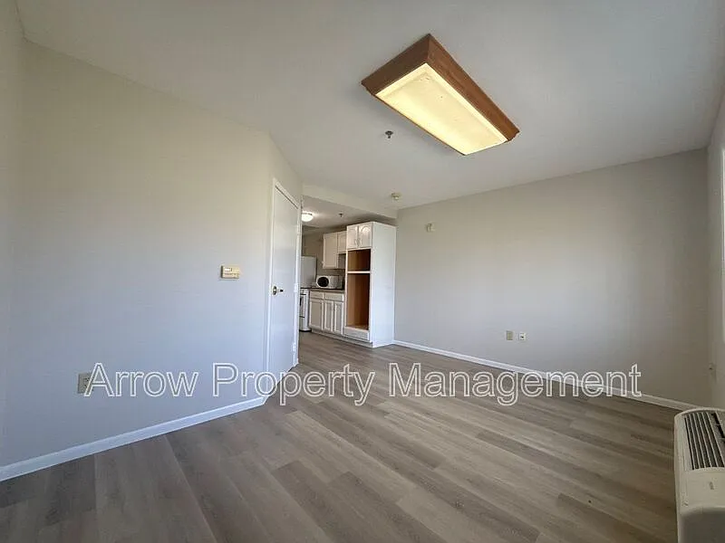 Building Photo - 180 Poppe Dr #16
