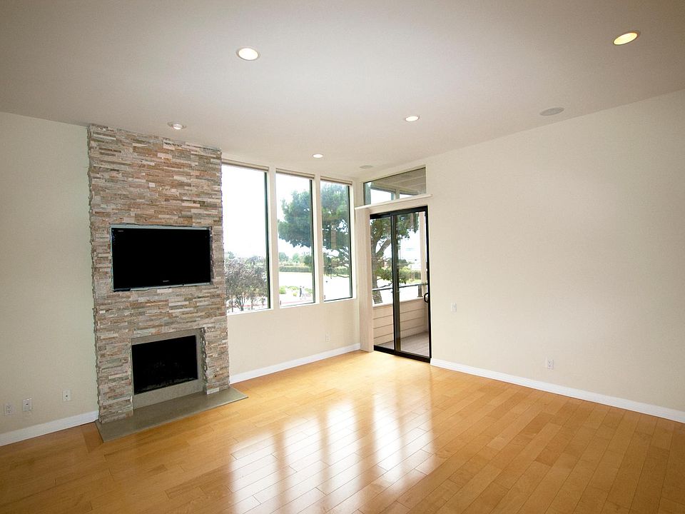 1st image of 498 Palos Verdes Blvd