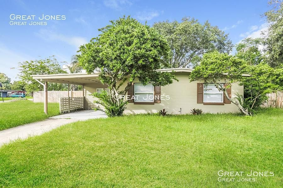 1st image of 122 Anderson Cir