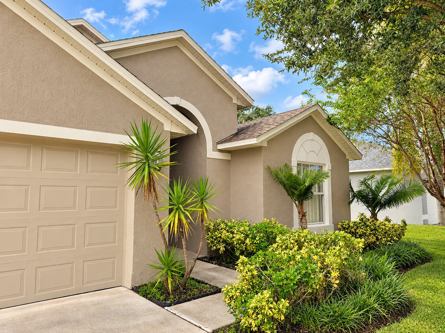 4 bed, 1800 sqft, $2,350 — Photo 2