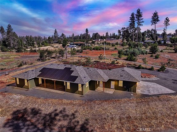 2nd image of 1690 Bend Ln