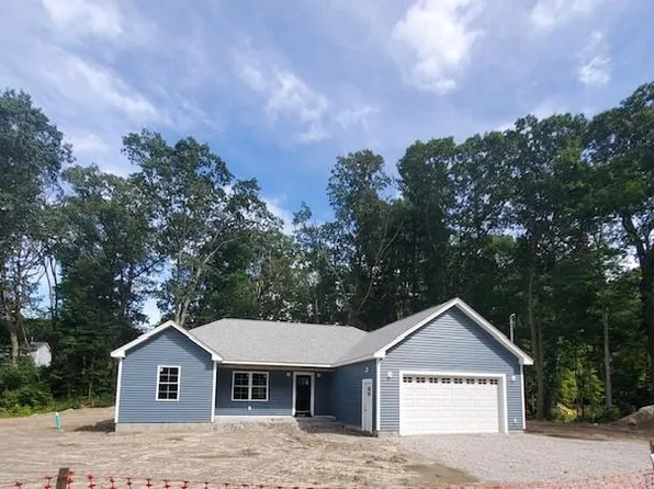 38 Maple Ave, North Smithfield, RI 02896