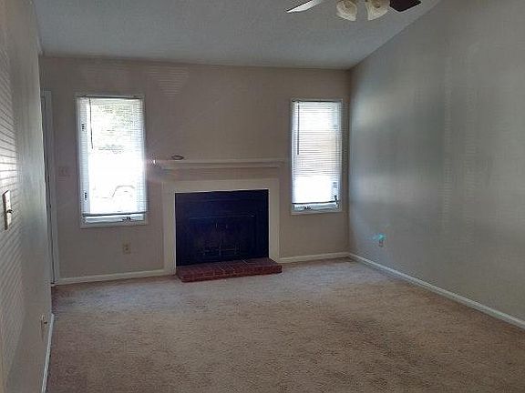 4th image of 1920 White Hollow Dr