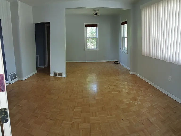 119 N Center St — Photo 6