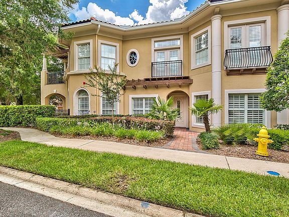 2nd image of 125 Cuello Ct Unit 101