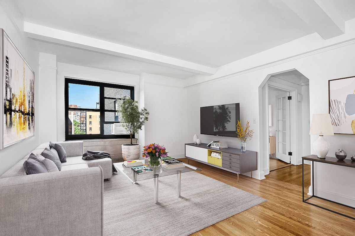 300 West 23rd Street #8D