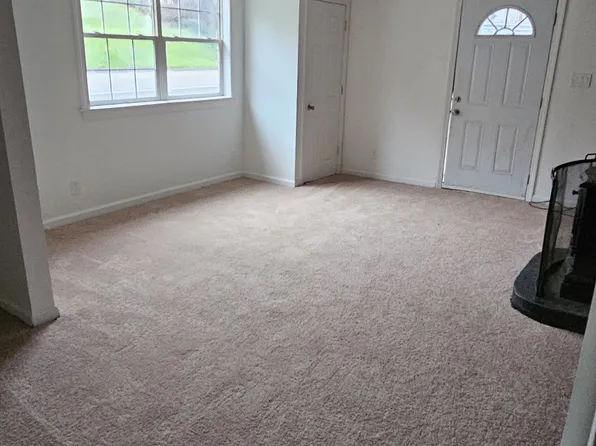 361 N Gallatin Ave #1, Uniontown, PA 15401