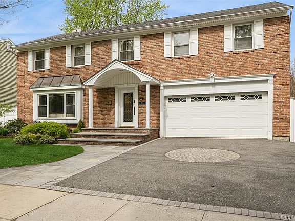 2nd image of 192 Split Rock Road