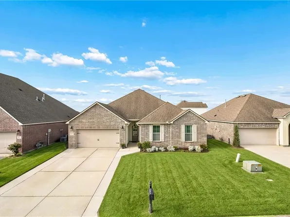 664 Lakeshore Village Dr, Slidell, LA 70461