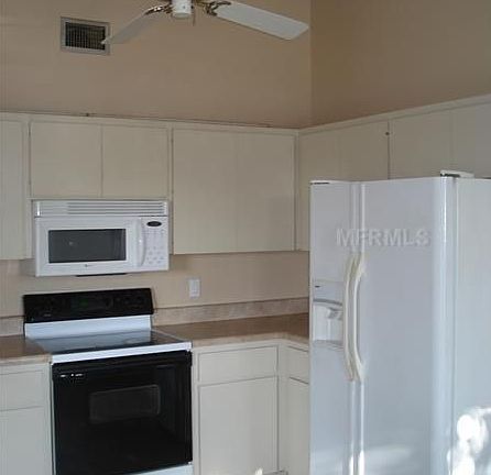 3rd image of 842 N Brink Ave
