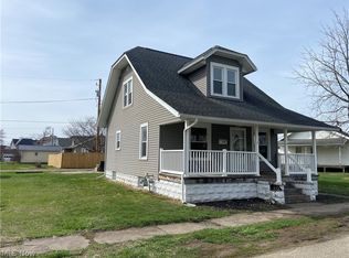 428 Chestnut St, Newcomerstown, OH 43832