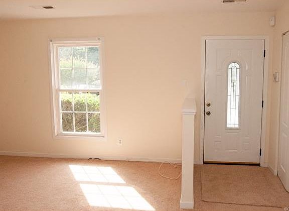 3rd image of 5573 Forest Hill Ave
