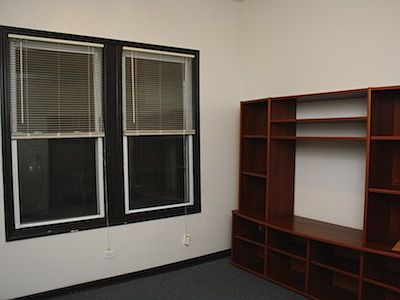 4th image of 946 W Wellington Ave #2