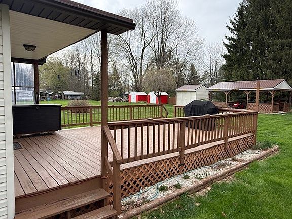 4th image of 10468 Collins Dr