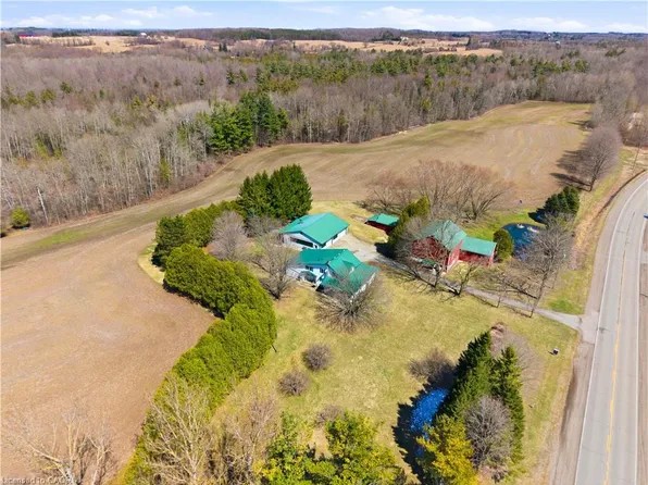 3053 Notre Dame Dr, Wellesley, ON N0B 2L0