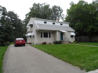 1697 St Clair Ave, Saint Paul, MN 55105
