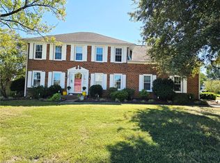 833 Kemp Meadow Dr, Chesapeake, VA 23320