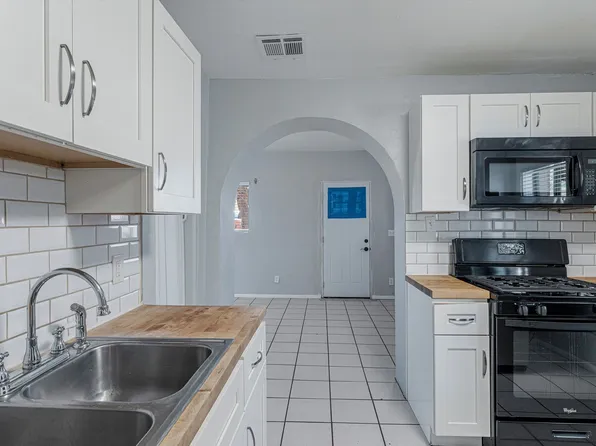 4119 E Fort Lowell Rd #8, Tucson, AZ 85712