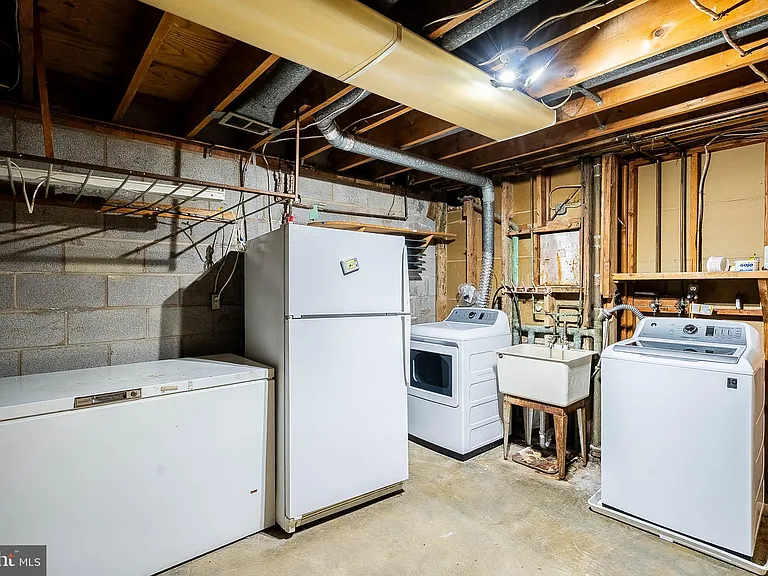 6608 Fairlawn Dr — Photo 27