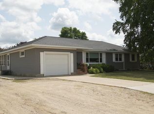 613 Lakeland Dr SE, Willmar, MN 56201