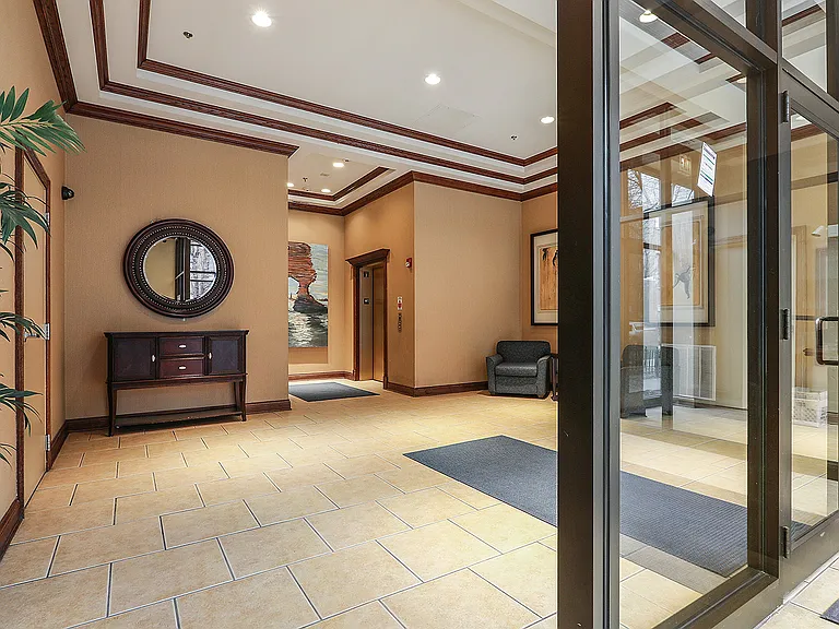 343 W Old Town Ct #710 — Photo 10