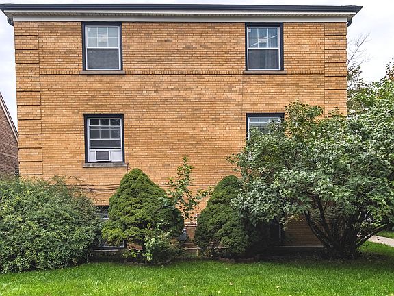 3rd image of 320 S Leamington Ave