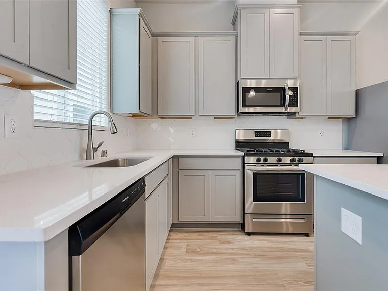 7705 Rainbow Close Ln — Photo 12