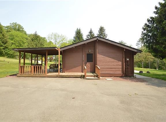 4th image of 2300 Knoll Ln