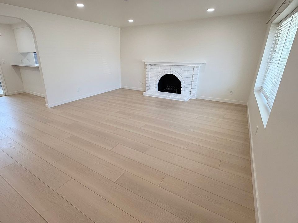1st image of 17071 Pinehurst Ln APT A