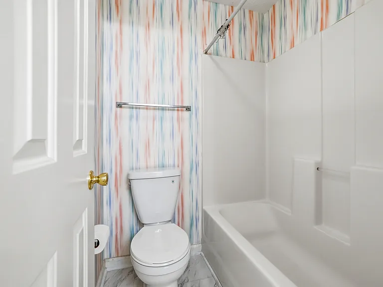 510 White River Dr #24F — Photo 15