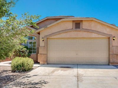 7160 Labrador Dr NE, Rio Rancho, NM, 87144