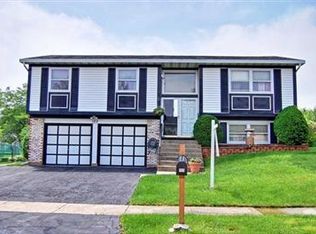 123 W Wrightwood Ave, Glendale Heights, IL 60139