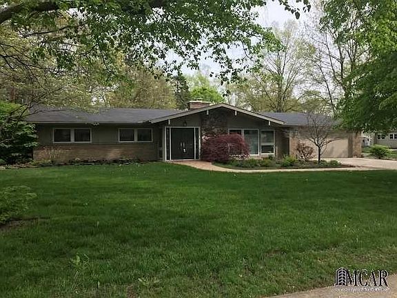 2nd image of 1434 Hollywood Dr