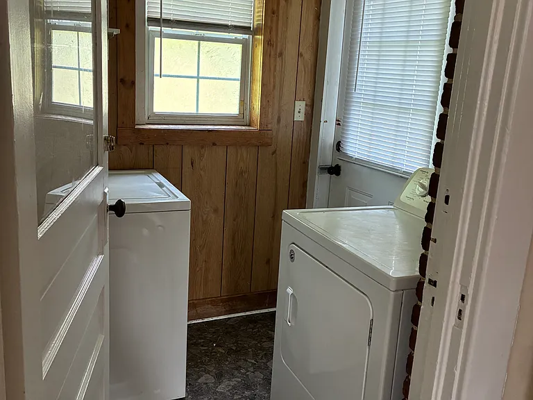 406 Craig Ave — Photo 10