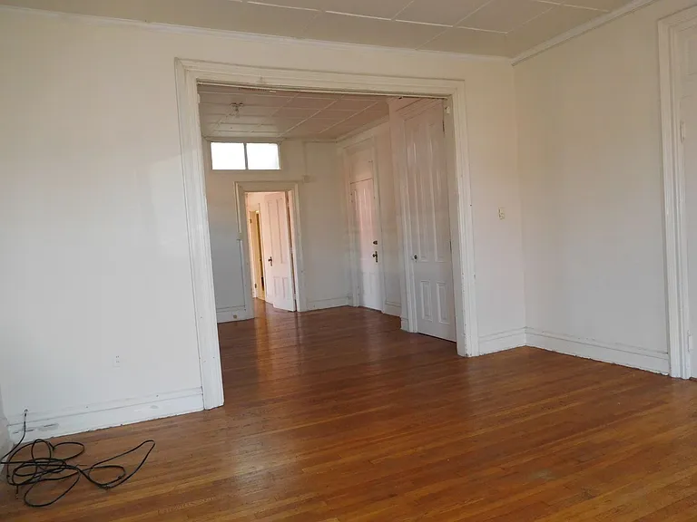 39-43 E Main St — Photo 10