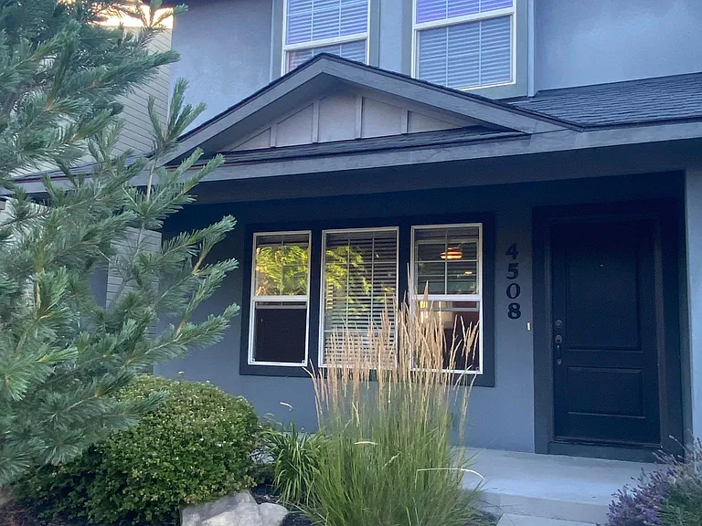 4508 W Brennen St — Photo 1