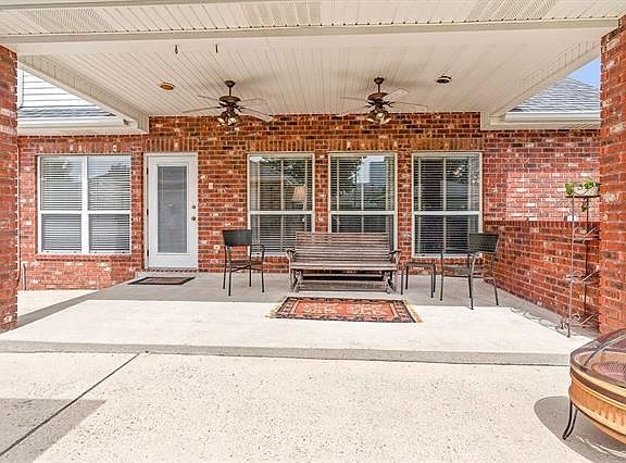 4th image of 524 Melody Dr