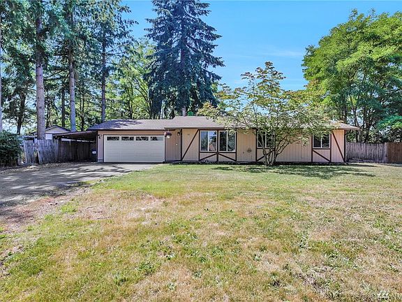 3rd image of 128 NW Mountain View Dr