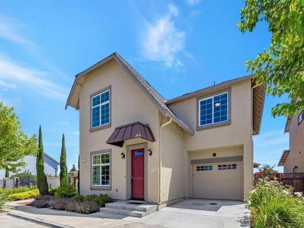 103 Springtime Cir, Hollister, CA 95023