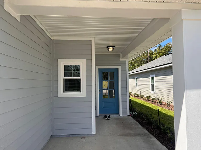 294 Wineberry Ln — Photo 3