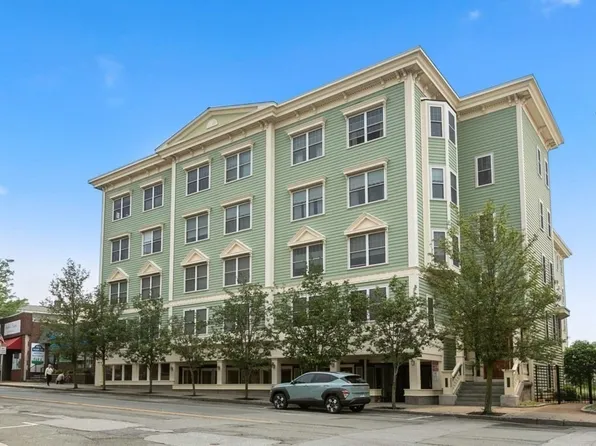 426 Main St Unit 206, Stoneham, MA 02180