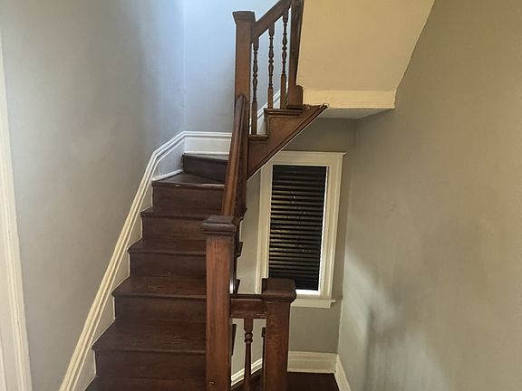 4th image of 3449 Crittenden St Floor 2