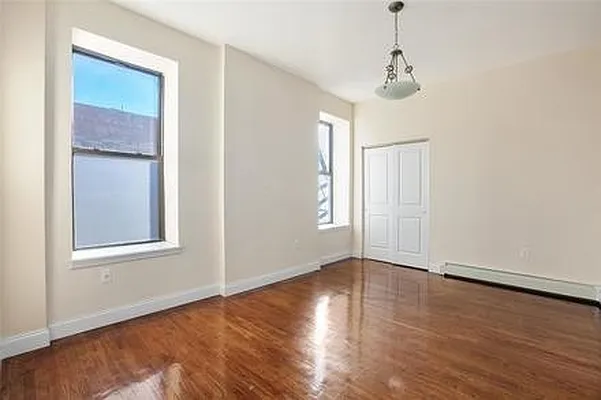 Rented by Nest Seekers International | media 2