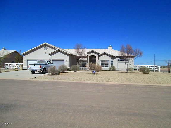 3rd image of 10470 W Quartz Dr