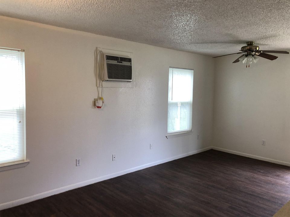 1st image of 550 Hospital Blvd APT 7