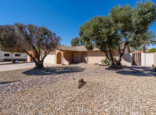 2460 W Winchcomb Dr, Phoenix, AZ 85023