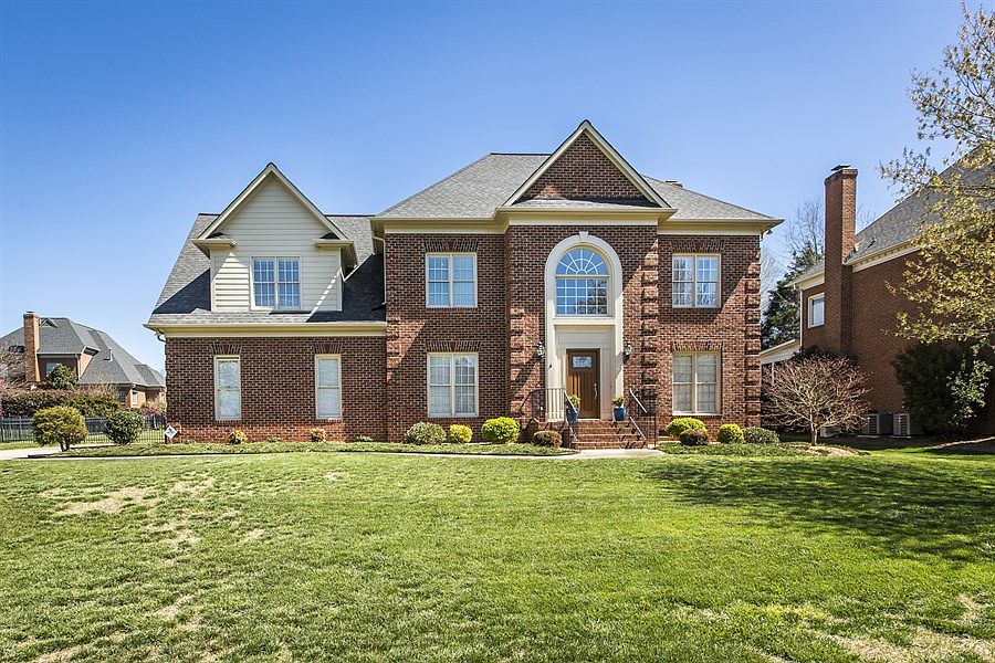 1st image of 917 Sydney Dr