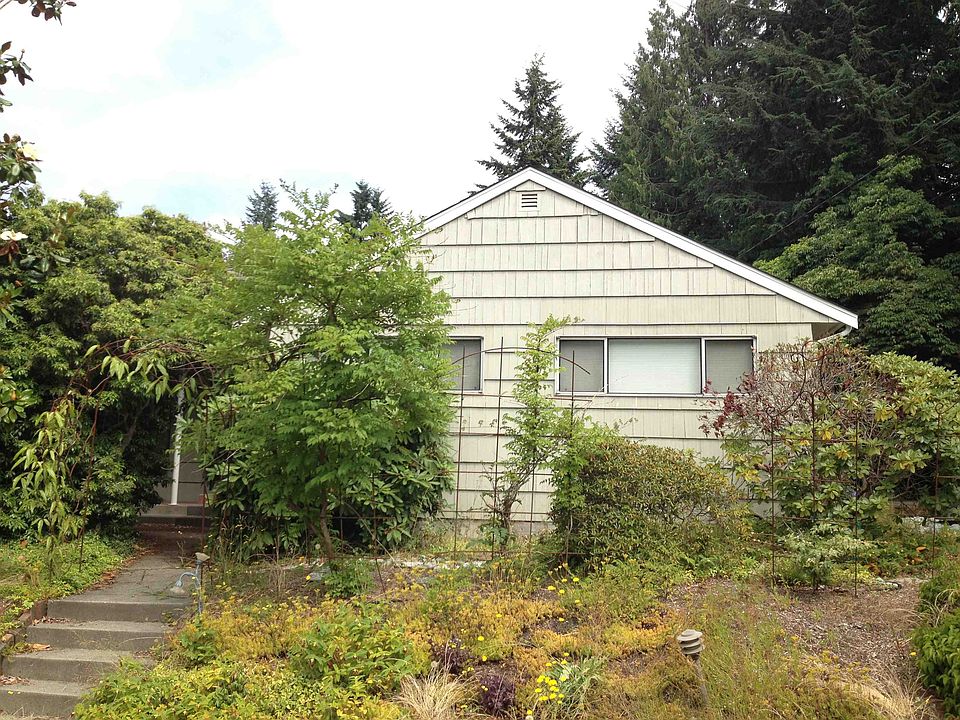 1st image of 10704 12th Ave NE